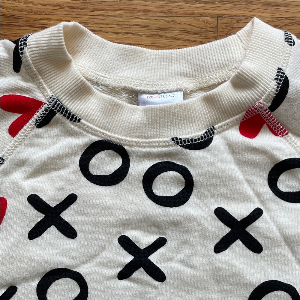 Hanna Andersson Valentines Print Sweatshirt In French Terry - Picture 4 of 11